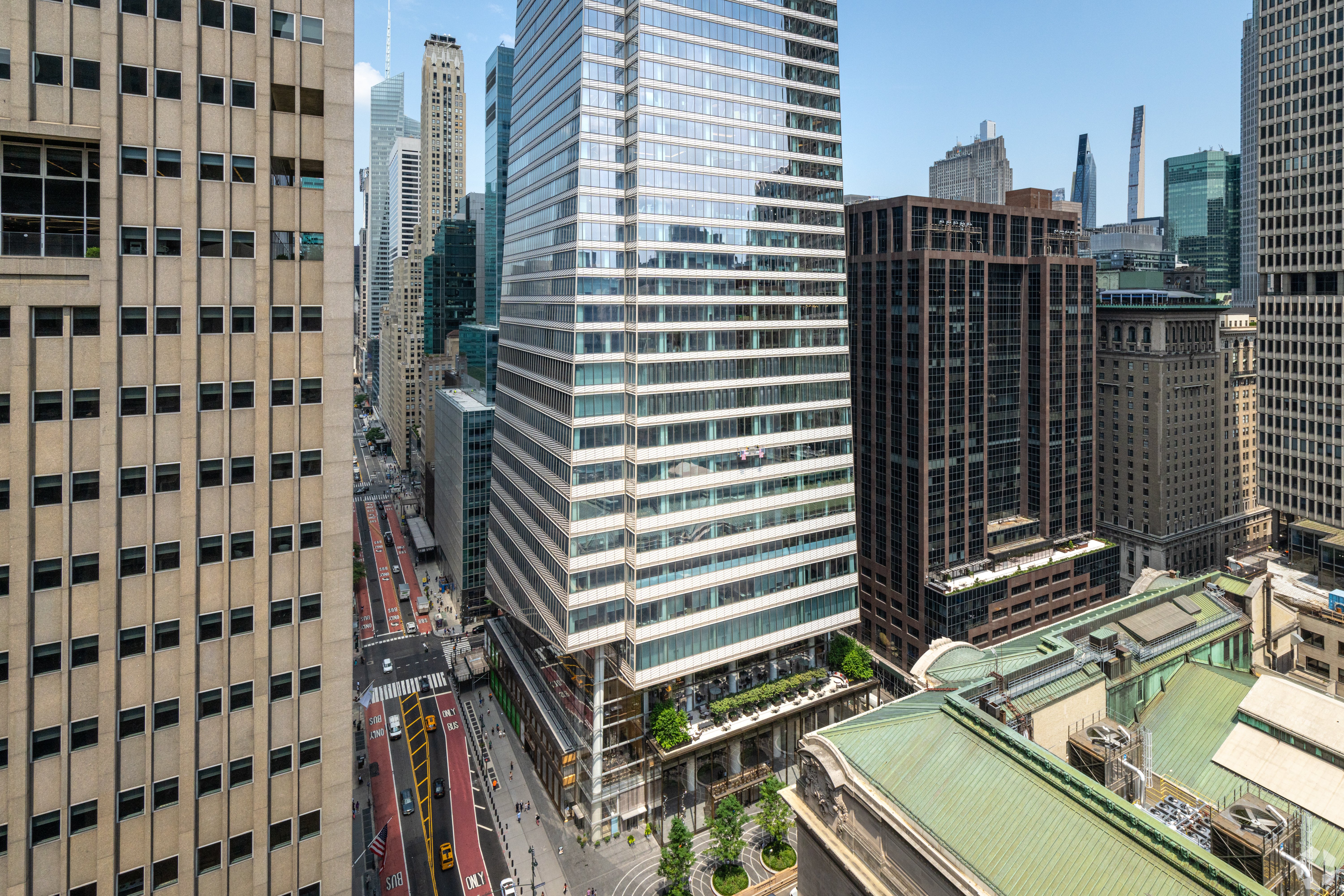 1 Vanderbilt - patio view